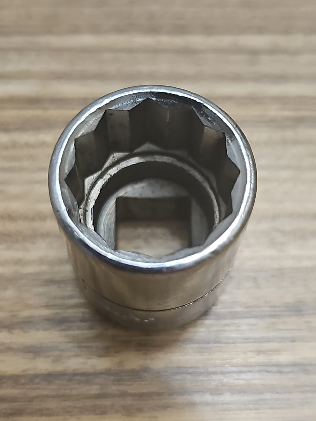 Vintage S-K 5/8 ” Socket 3/8″ Drive 12 Point 45120 Made in the USA