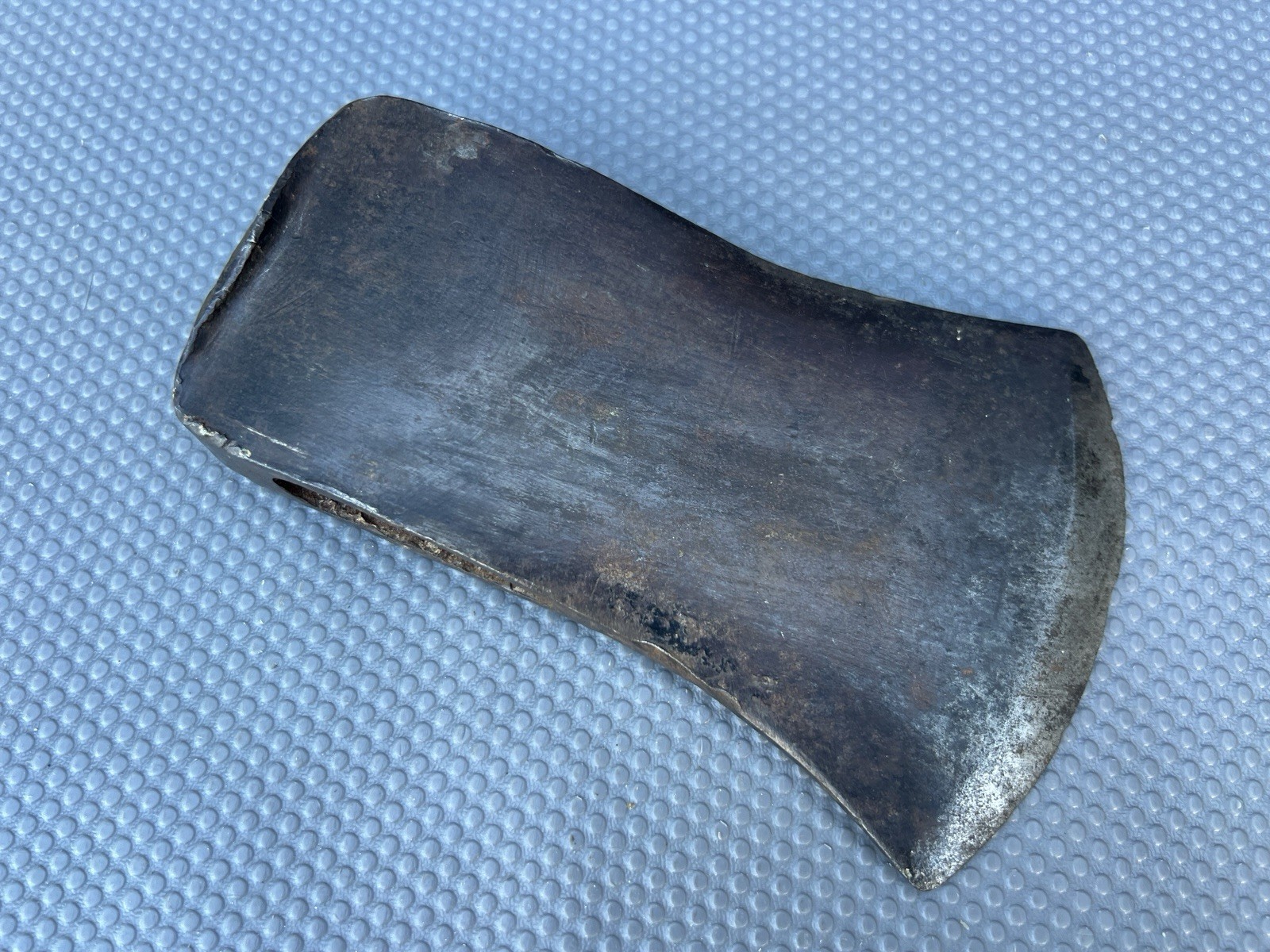 Vintage True Temper Worlds Finest Kelly Works Single Bit Axe Head 3 lbs. 8 oz