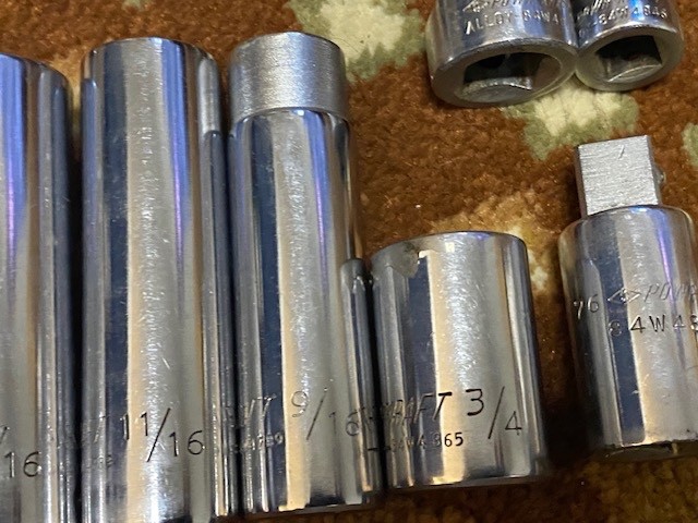 Lot of 20 Powr-Kraft 1/2″ & 3/8″ Dr 12 Pt Deep Well Sockets & Extensions