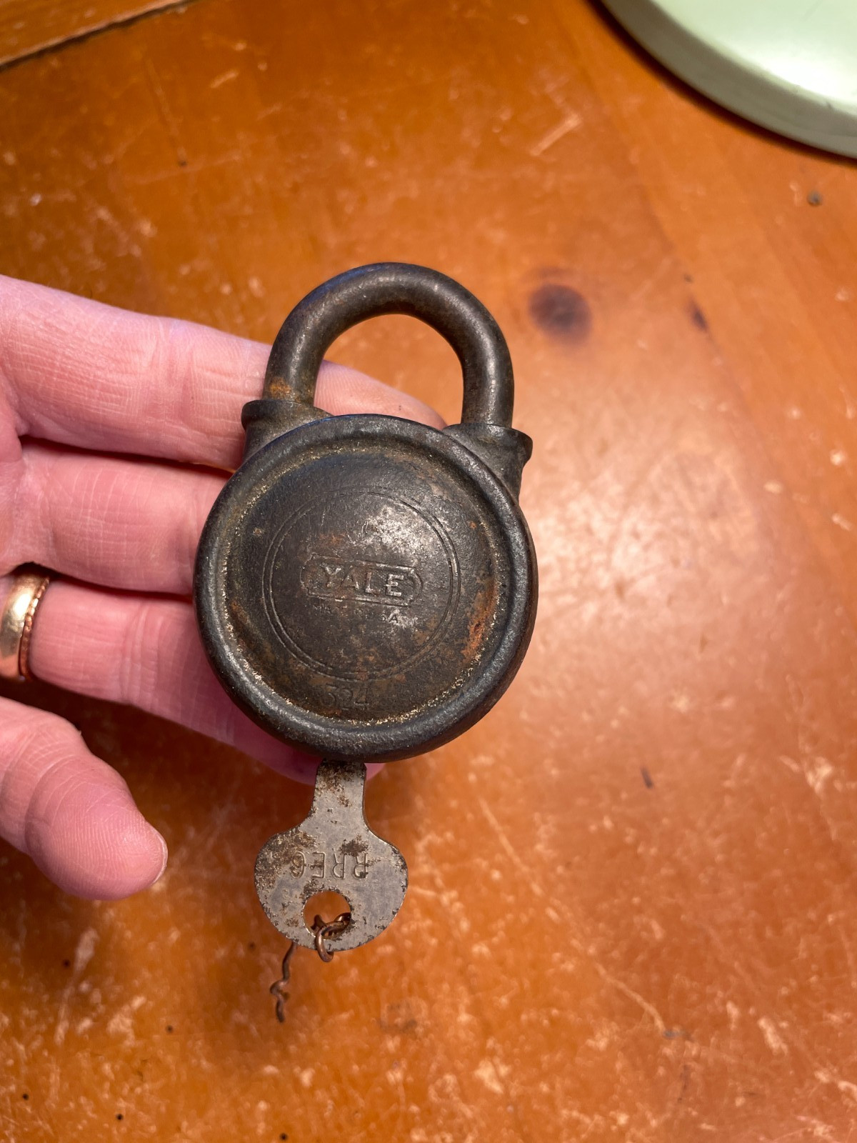 Antique Yale & Towne Padlock w Key Working Lock Brass Steel Yale Lock USA