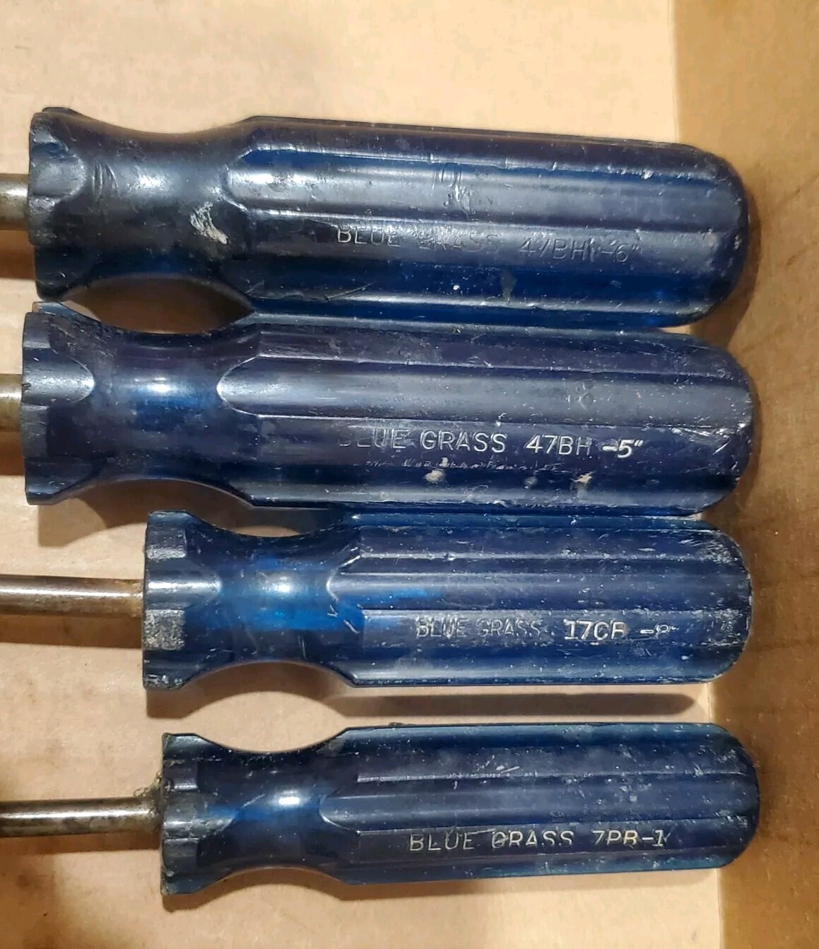 4 Vintage Belknap Blue Grass Screwdrivers,#7-PB-1,#17CB-8″, Old Mechanic ToolS