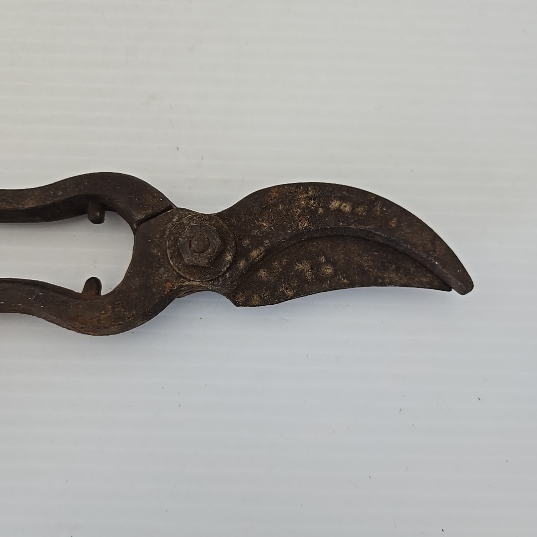 Vintage Pruning Shears Snip Cutters