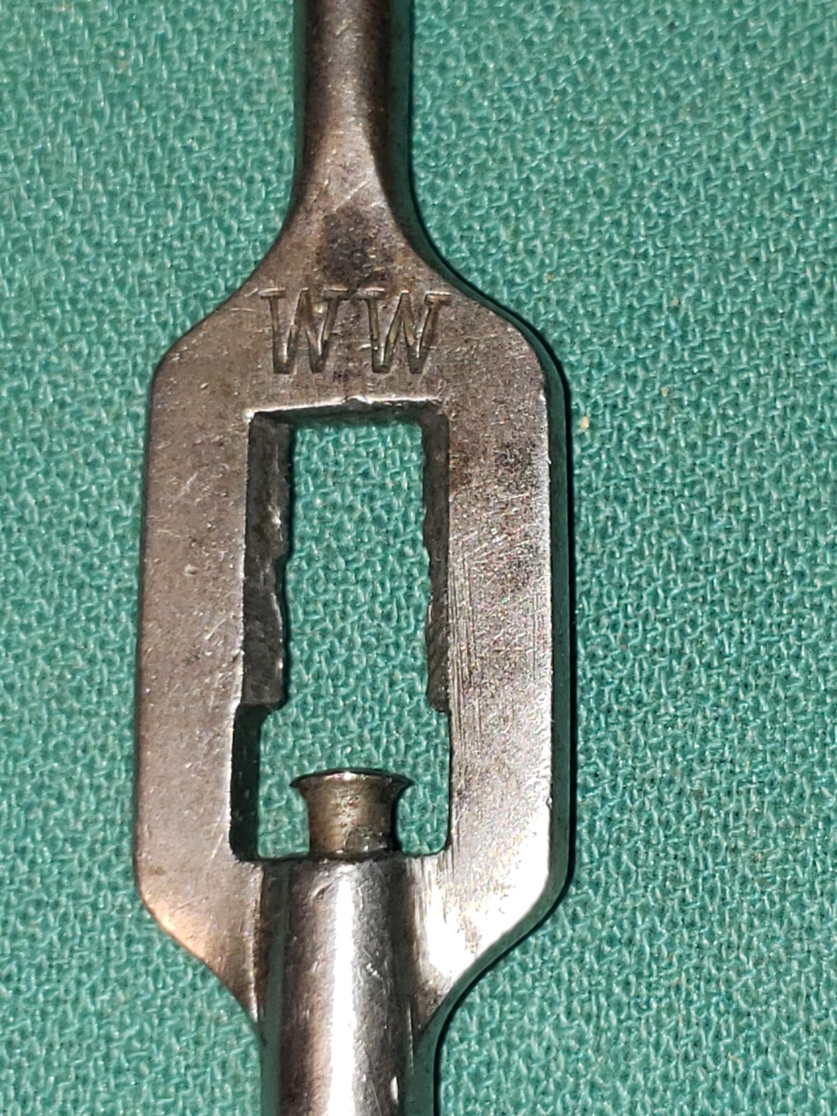 Vintage S. W. Card Mfg. Mansfield, Mass No.0 Tap Handle Miniature