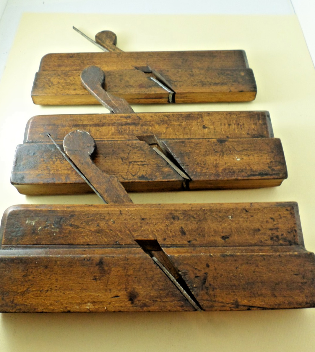 c1740’s, Very Rare 3 x Same-set 10″ Hollows by J.Jennion, Good (A1168)