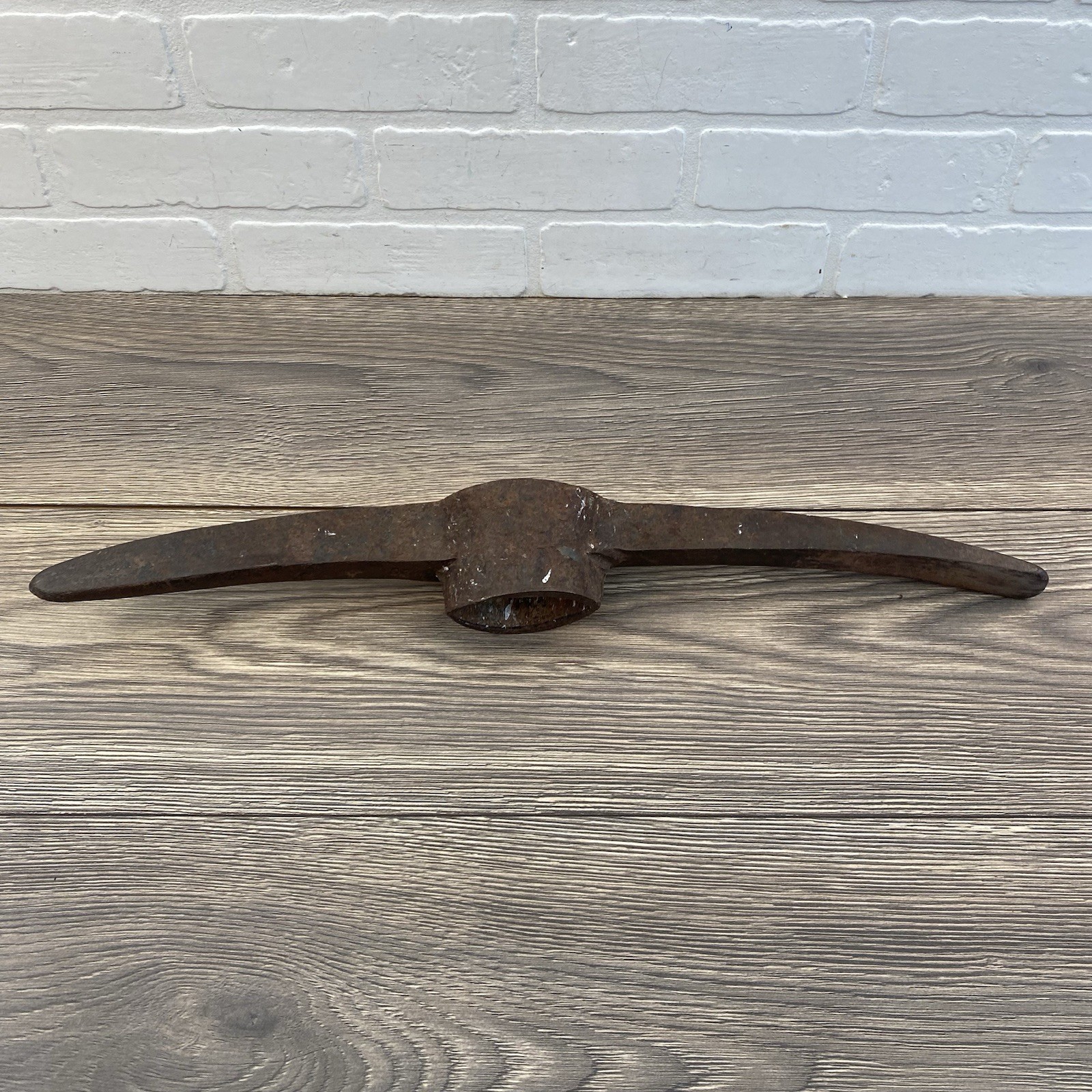 Vintage Unbranded Pick Axe Head 21″ Length 5 lb