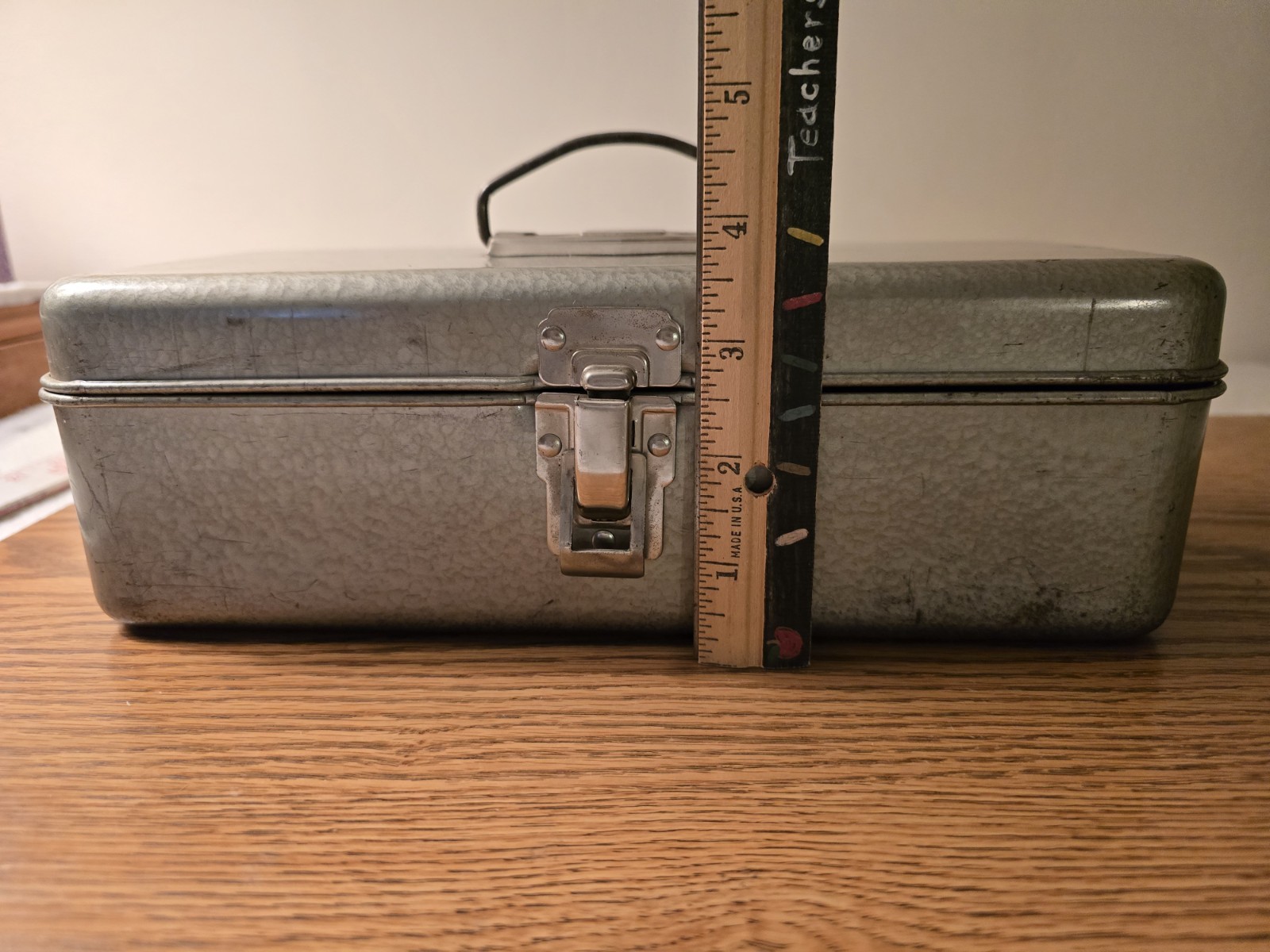Vintage Metal Tool Box, 11″ X 4 1/2″ X 3 1/5″, Gray, Sturdy Clasp and Handle