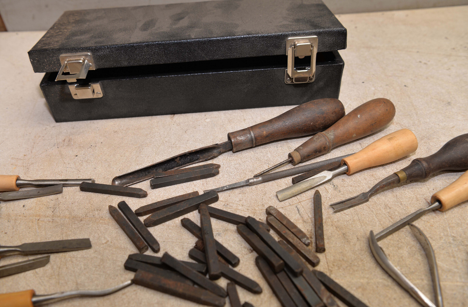 Jeweler tool case engraving machinist die stamp chisel graver file collectible