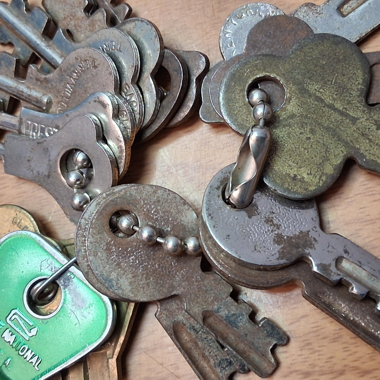 Lot of 30 Old Vintage Keys Mixed Lot Union Yale Cole Sears Keil Eagle Atkinson