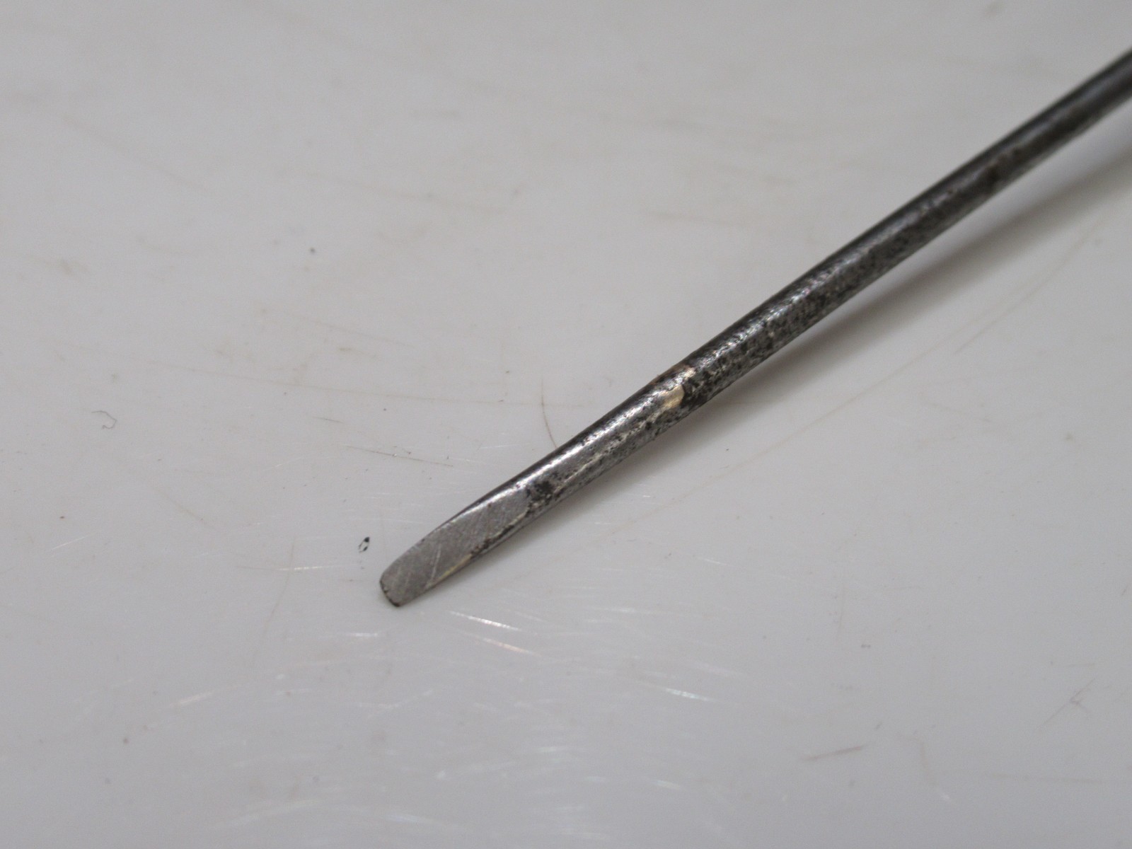 Stunning Vintage Watchmakers Jewellers 7″ x 1/16″ Slotted Screwdriver Awl