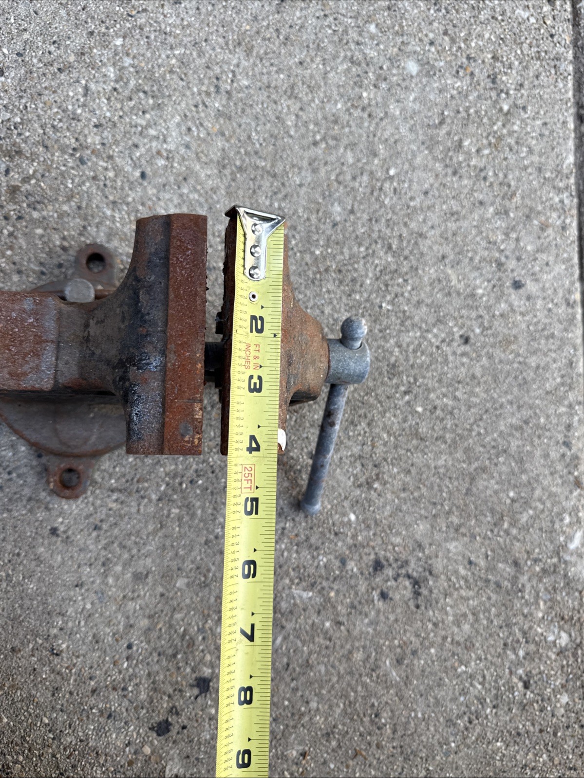 Vintage Sears Swivel Bench Top Vise and Anvil 506 51776 4″ Jaw Made In USA. Rare