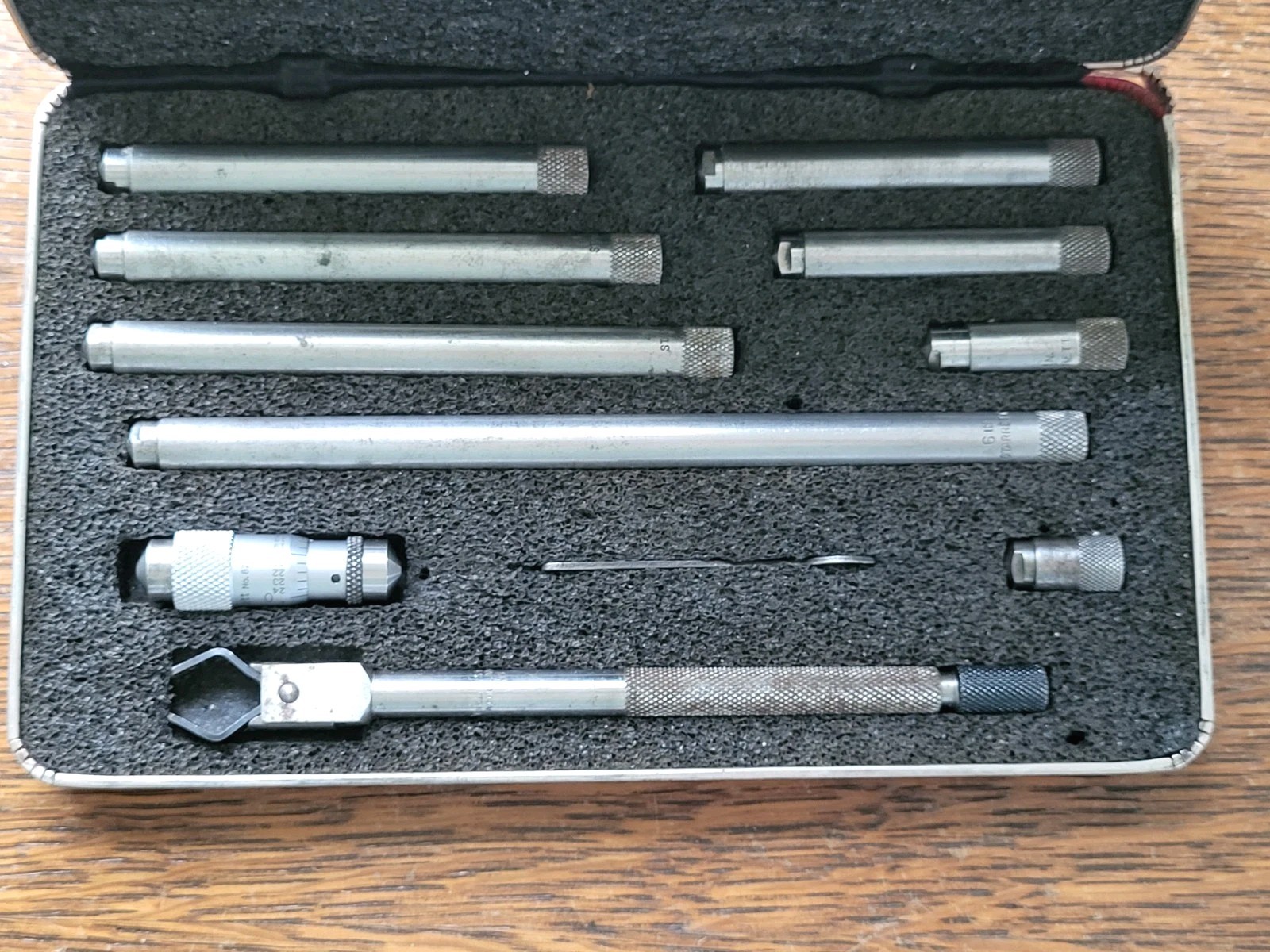 Vintage L. S. Starrett No.823B Tubular Inside Micrometer Set 1 1/2″- 12″ w/Case