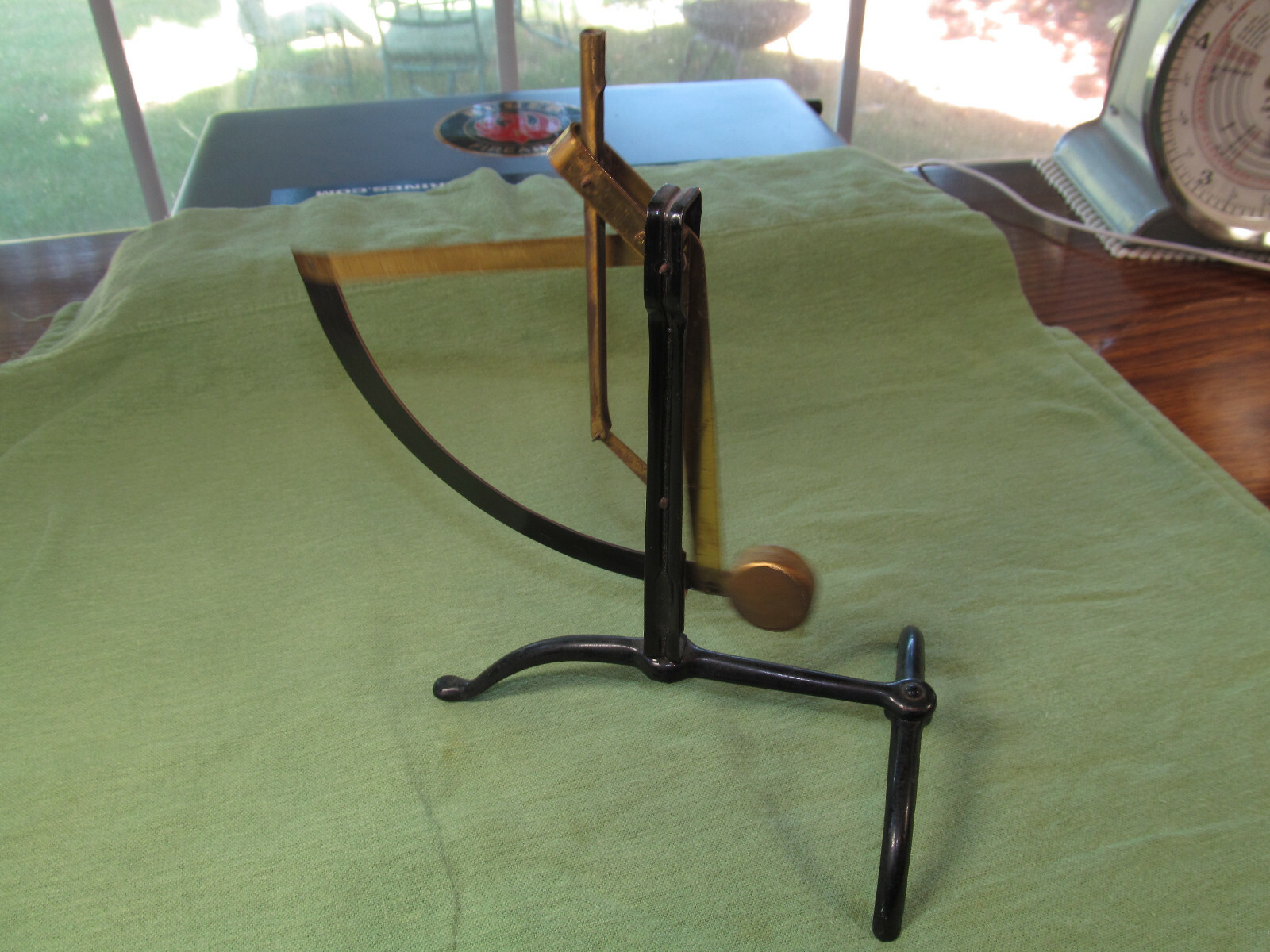 Model “Concav” Qadrant Letter Scale made by Ph. J. Maul, Germany – Missing Tray