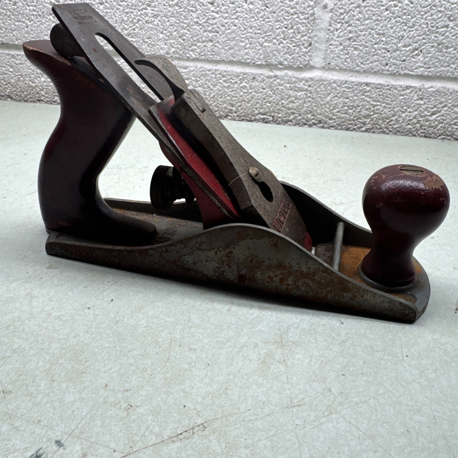 STANLEY “Victor” Hand Smooth Botom Plane No 1104 Vintage Woodworking Tool USA