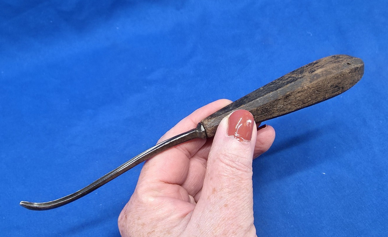 Vintage 1/8″ SJ Addis London Bent Carving Tool – Chisel Med Sweep