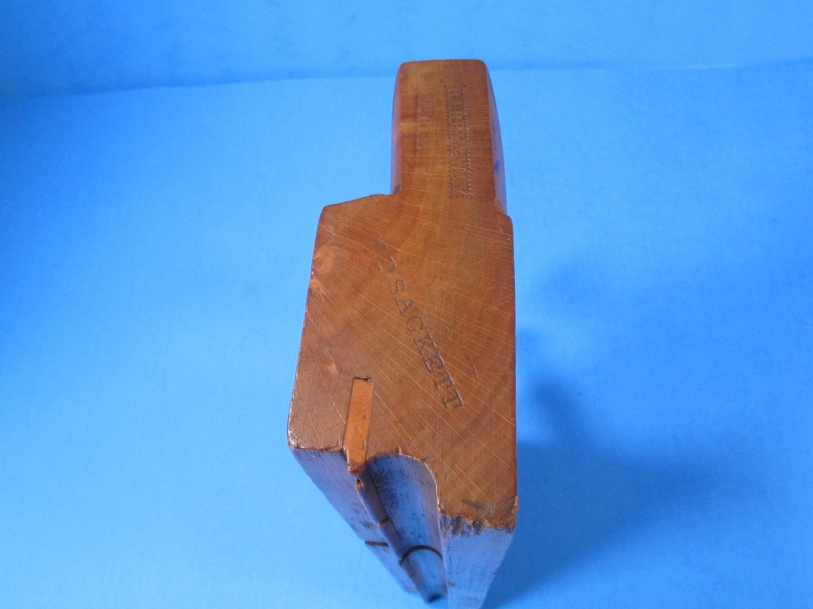 Barry & Way New York City boxed 1/2 side bead wood molding plane apple wood body
