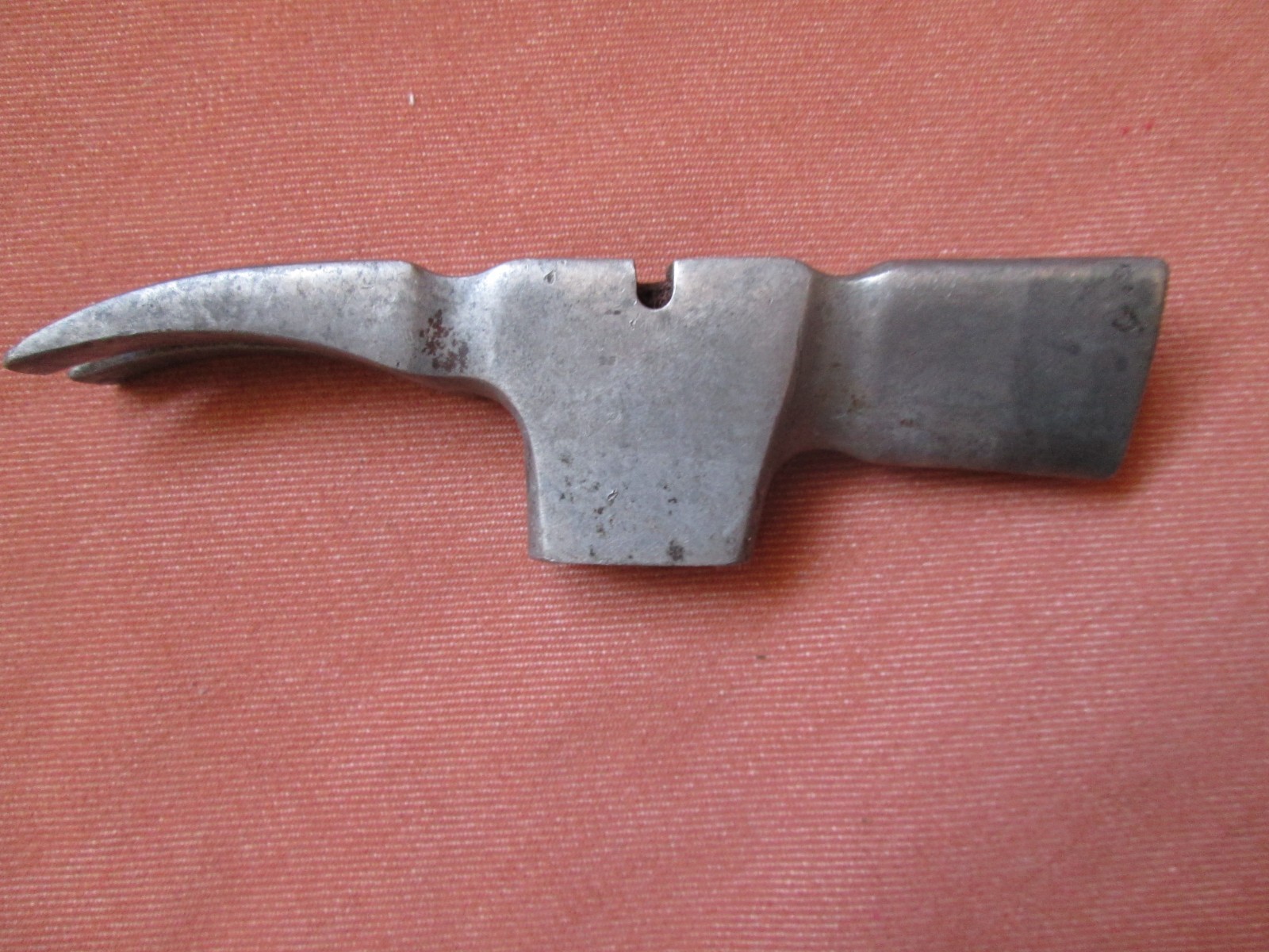 “Ted Hammer” framing claw hammer triangle head waffle face 6-1/8” long