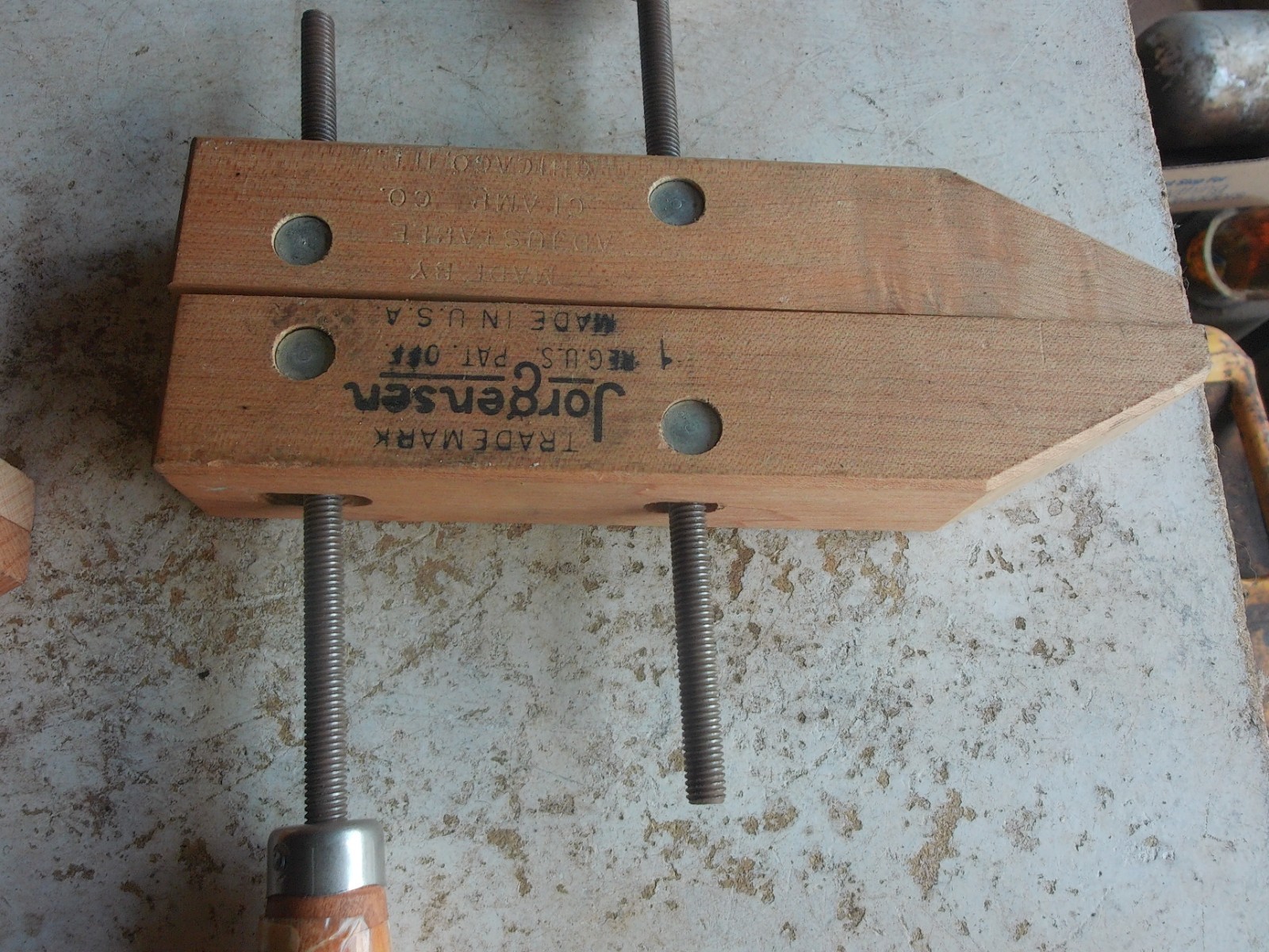 Vintage Pair of 10″ Jorgensen Wood Clamps Solid Condition! Lot 26-33-10