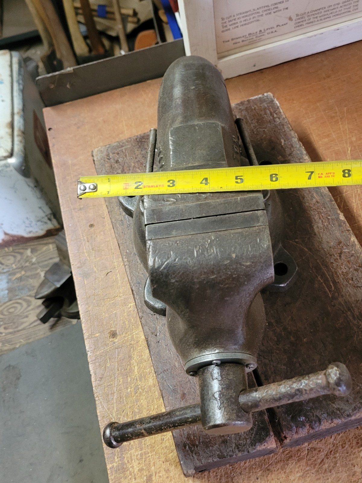 Wilton Bullet Vise, Swivel Base, 3 1/3″ Jaws, Schiller Park