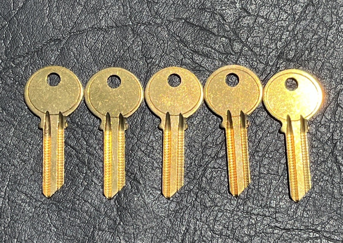Key Blank Jet Y1 (Y-1) ILCO 999 Lot of 5 Pieces Uncut for Yale Locks