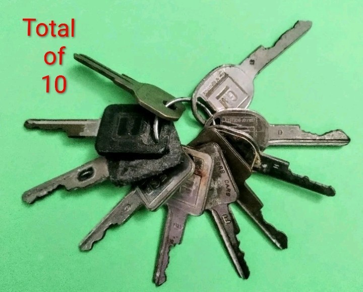 Lot Of 101 Vintage Used Keys Cut GM Master Taylor ilco Star More