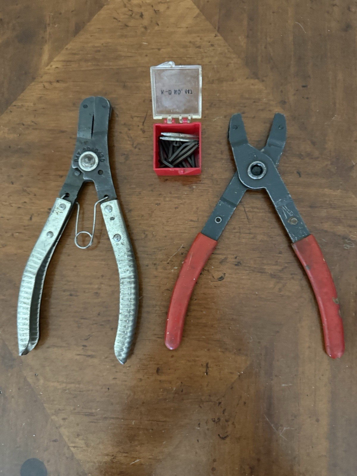 2-SNAP RING PLIERS, (1-KD-446 7″, 1-UNBRANDED 6″) 1-SET (12) TIPS