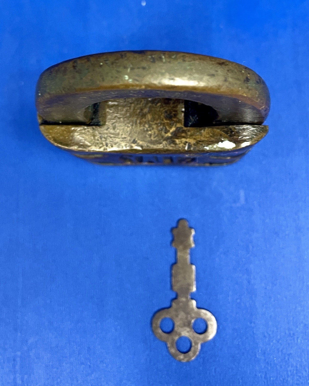 Vintage Large Antique Yale & Towne Padlock Original Key Lock