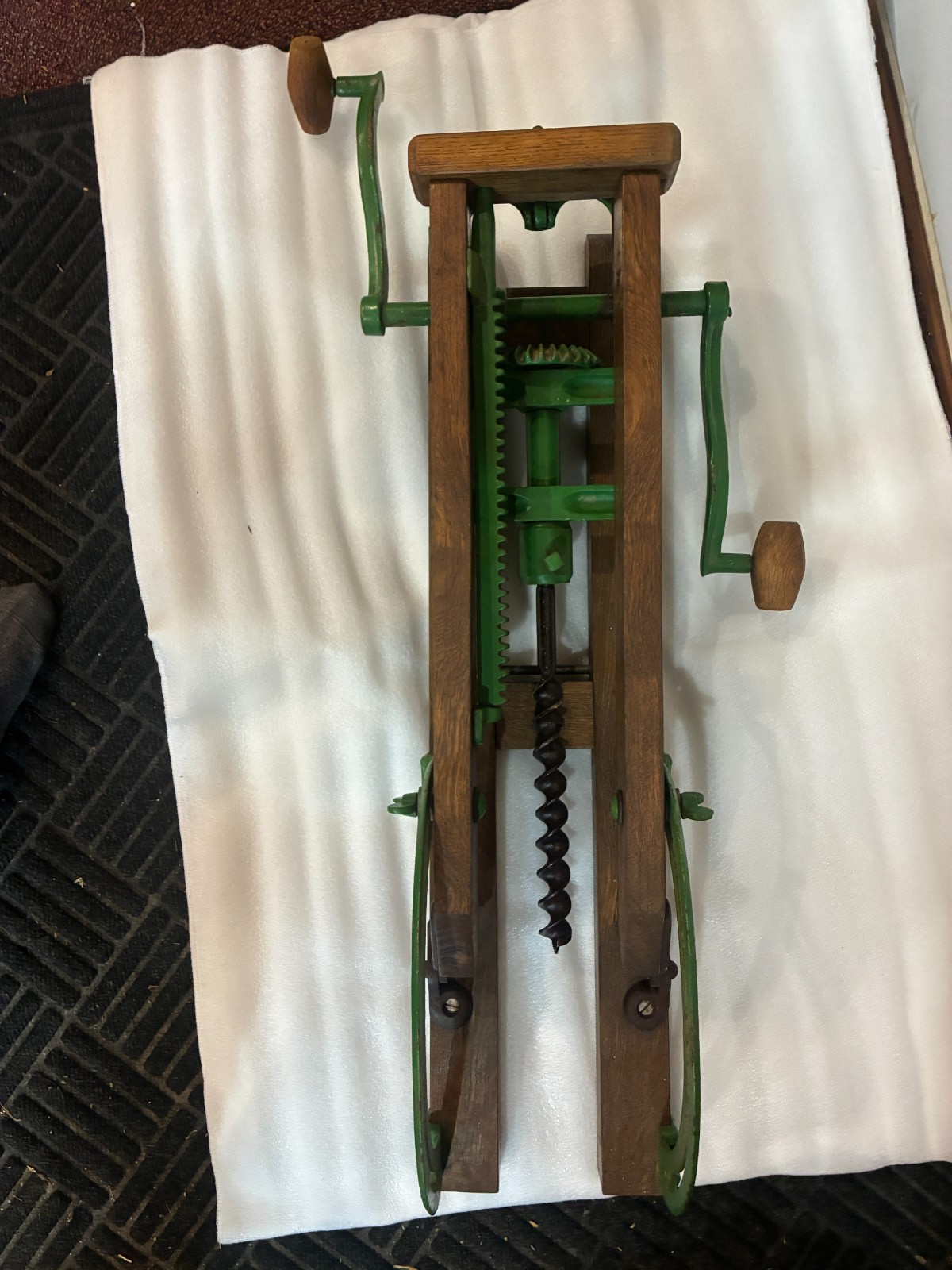 Antique Folding Barn Beam Drill & Boring Machine Hand Operated John Deere Green