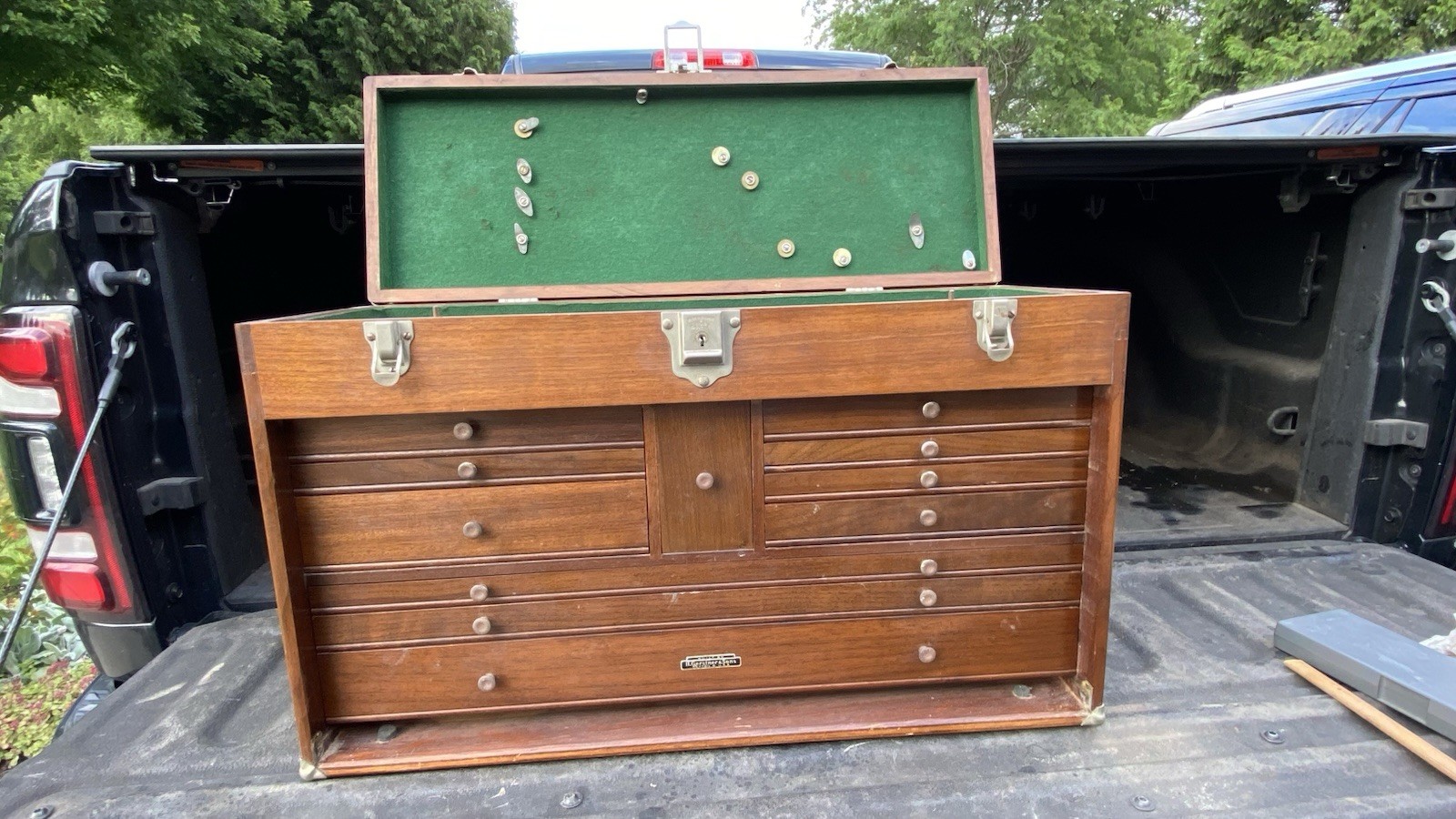 VINTAGE GERSTNER 11 DRAWER WALNUT MACHINIST TOOL BOX CHEST JEWELRY