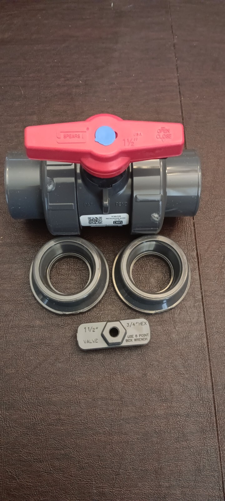 SPEARS:1839-015 TU 200 INDUSTRIAL BALL VALVE SOC/FIPT SIZE 1 1/2” MTL: PVC