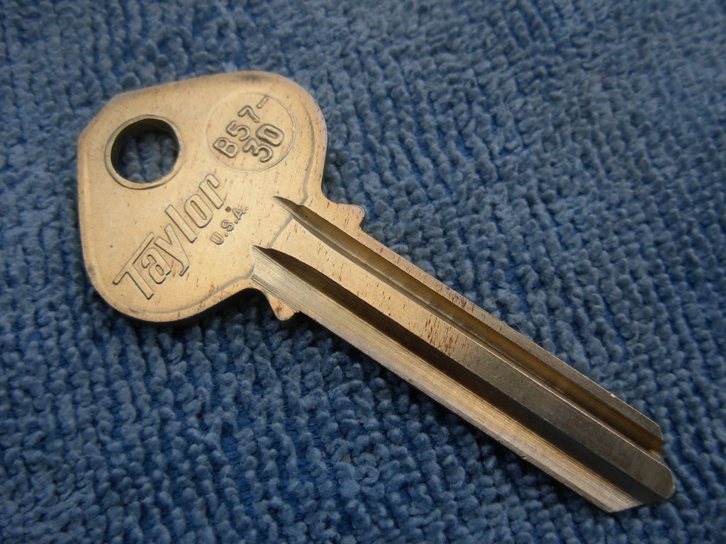 Key Blank-Taylor B57-3D—Corbin Russwin 7-pin-AKA–ilco B1011D3-Cole RU51–7D3R
