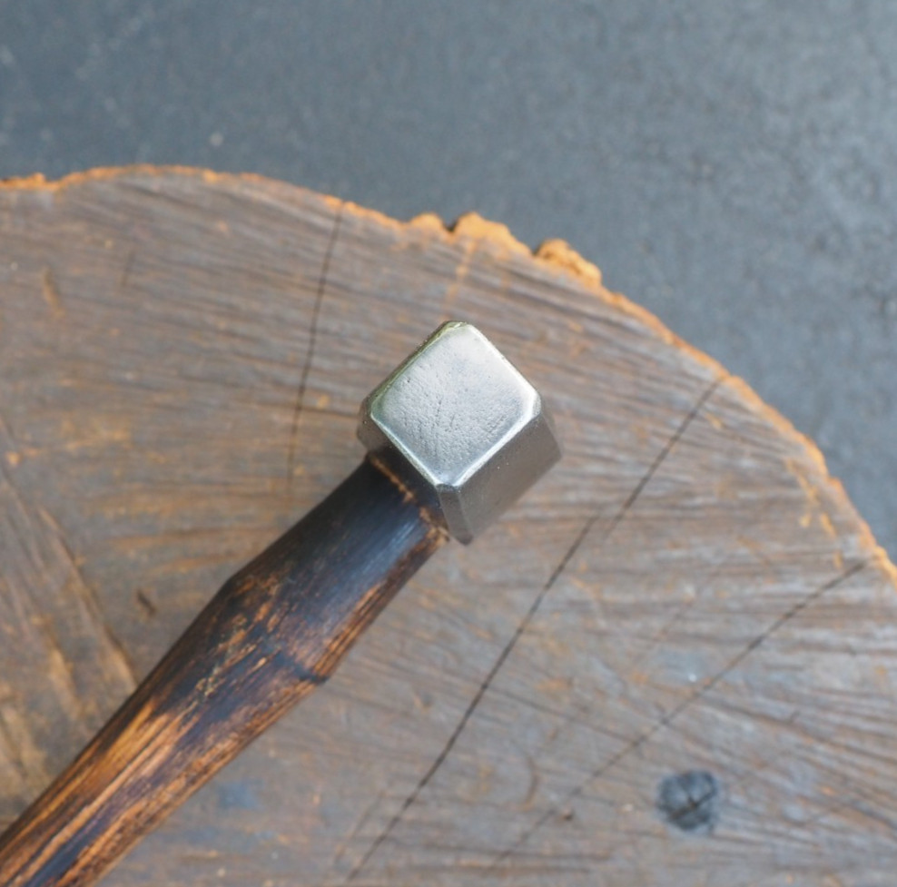 ODD 2.7LB SQUARE FACE “BOILER MAKER” RIVET PEIN HAMMER BLACKSMITH ANVIL VINTAGE