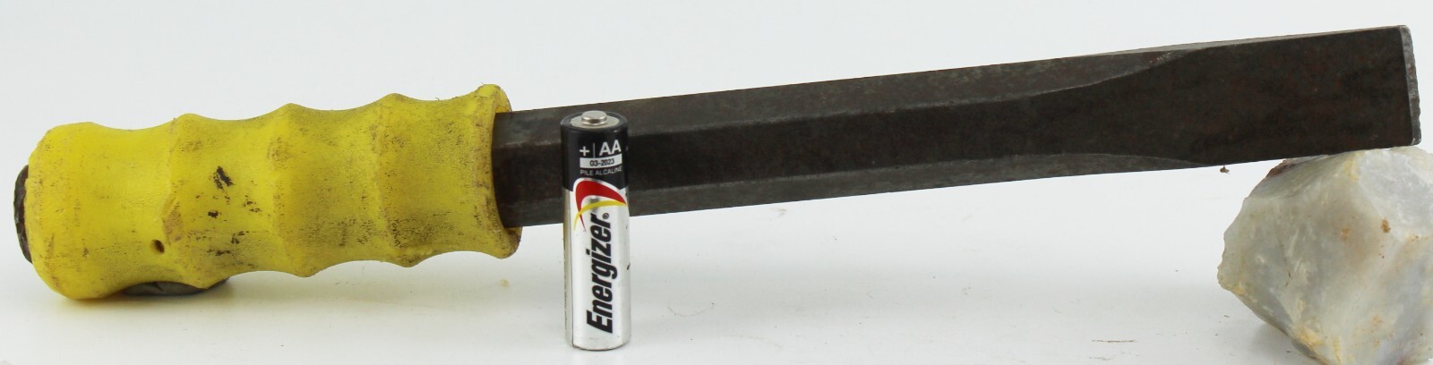 Heavy Duty-12 inch-Cold Chisel-1 In Wide-Plastic-Grip