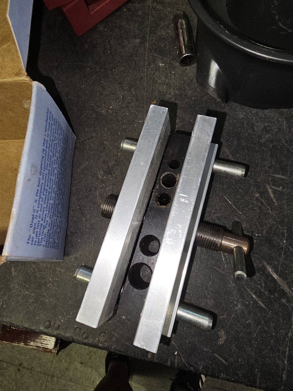 Dowl-it Self-Centering Dowel Drill Guide Woodworking Tool USA