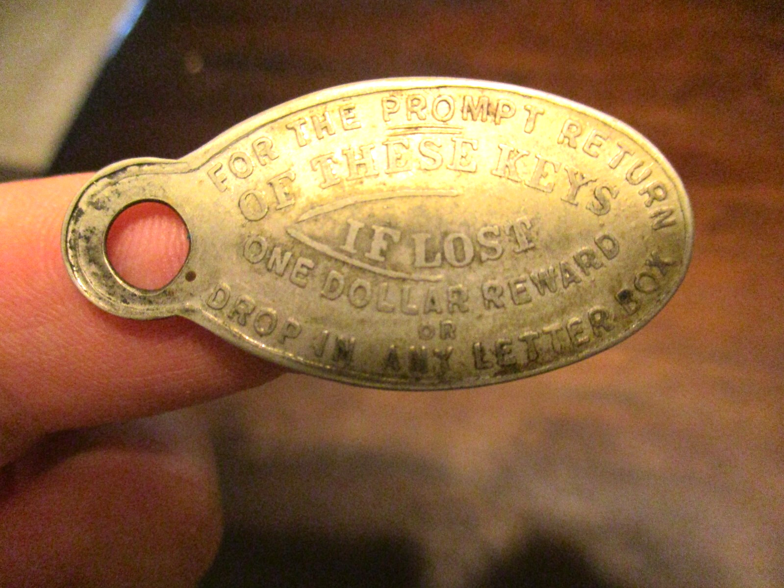 DROP IN ANY LETTER BOX 1 DOLLAR REWARD REGISTRY CO GRAND RAPIDS M KEY TAG FOB