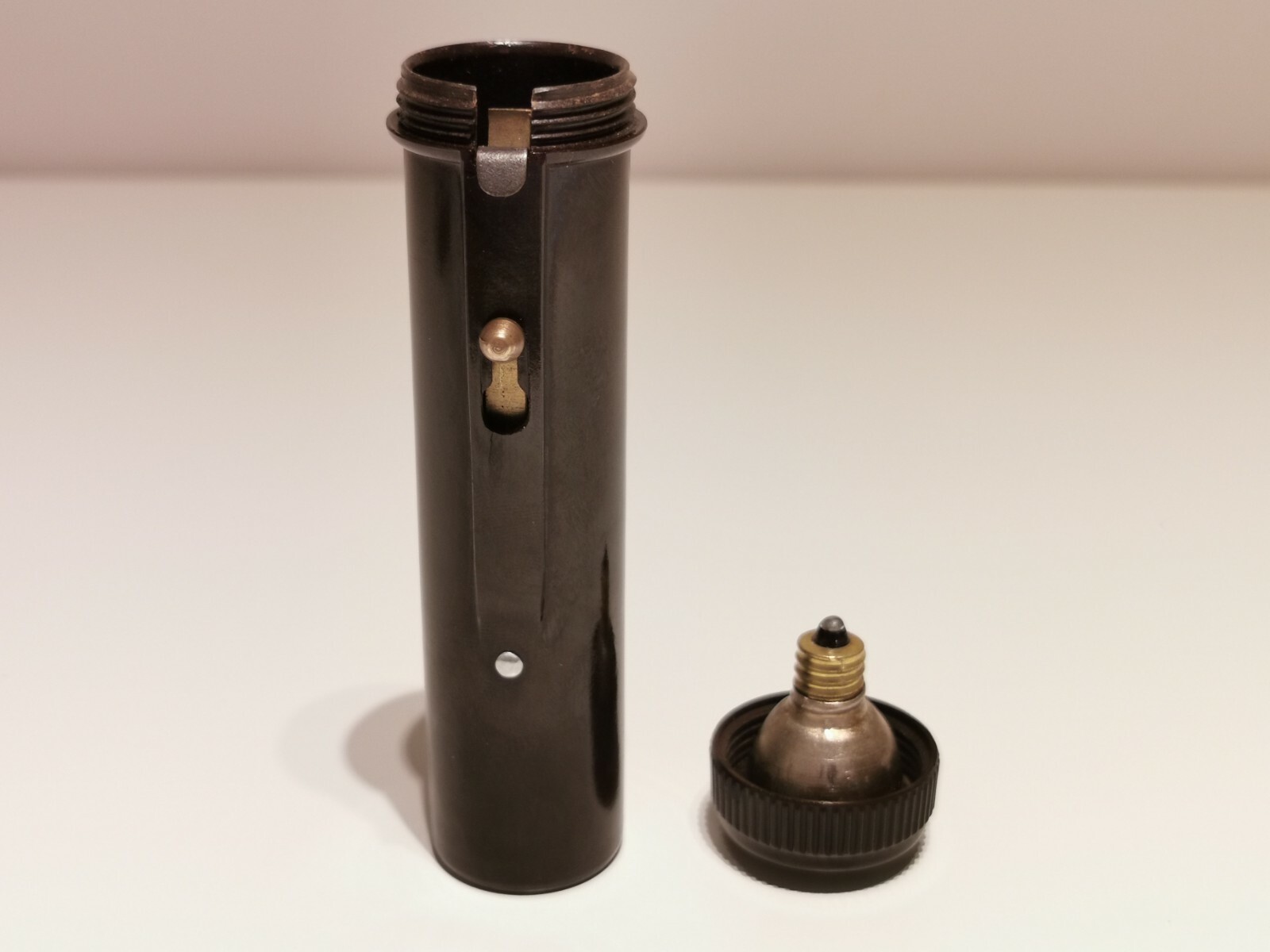 VINTAGE WW2 ERA RARE COLLECTIBLE BULGARIA POCKET BAKELITE FLASHLIGHT “LUCH”