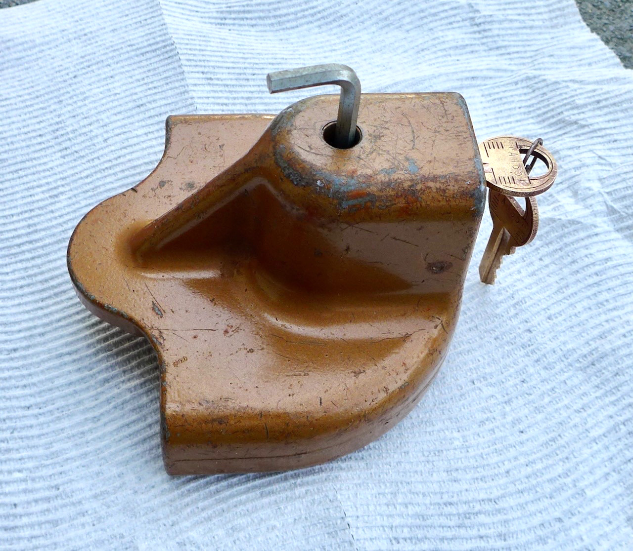 Vintage Master Lock Co. No. 34 Trailer Hitch Lock W/ 2 keys & Allen Wrench
