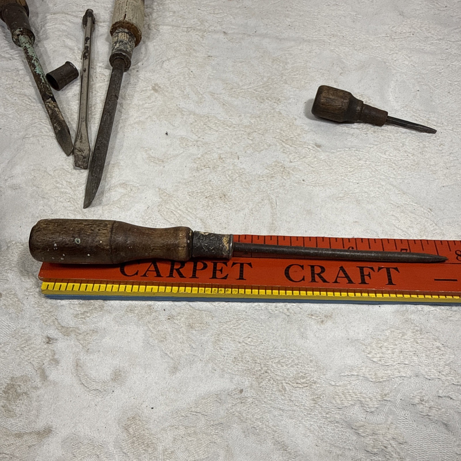 Vintage Wood Handle Screwdrivers and Claw Hammer Most for Parts Or Repair