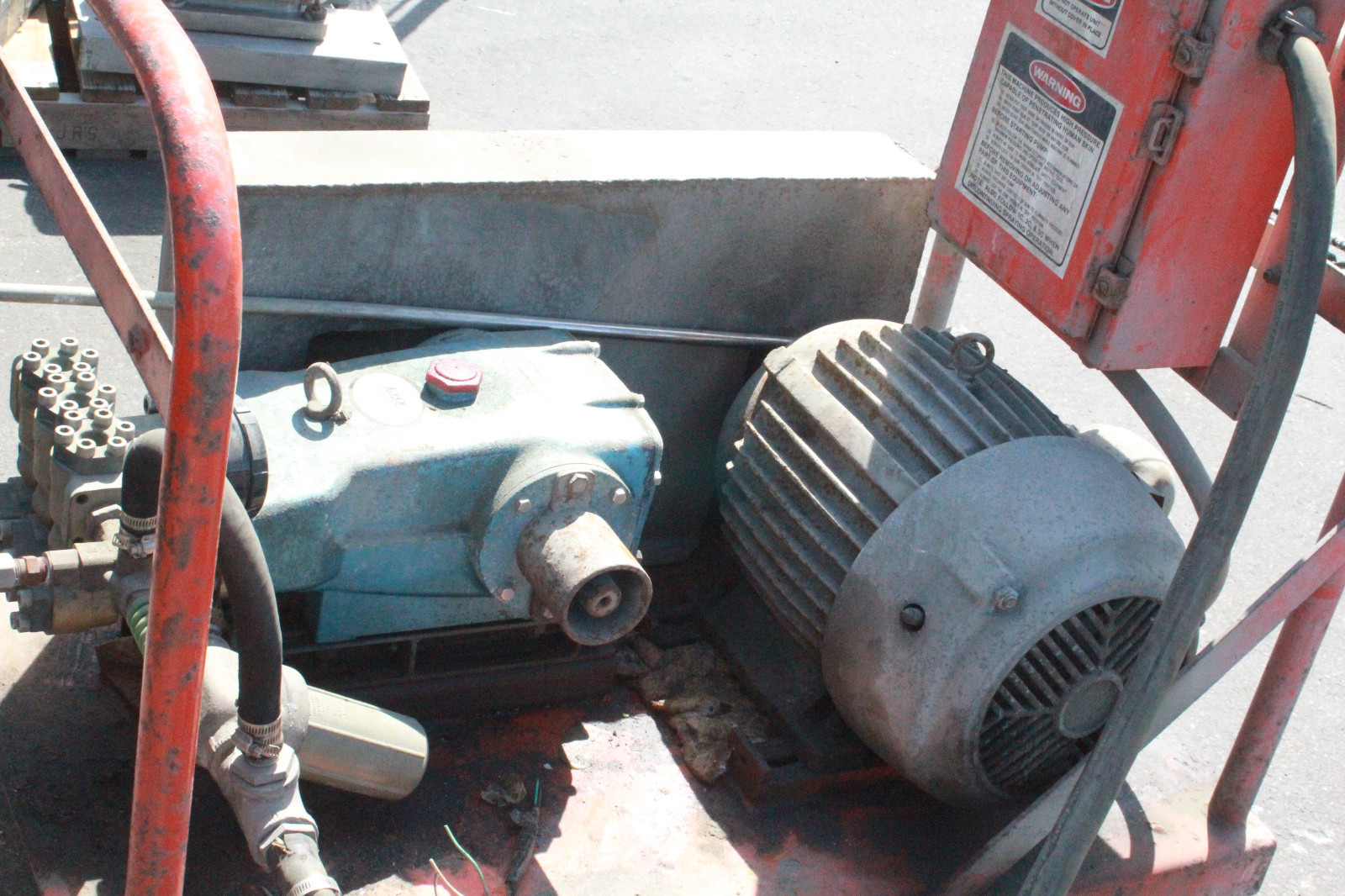 Cat Pumps Triplex Piston 3517 3000 psi pressure wash Jetter high volume output