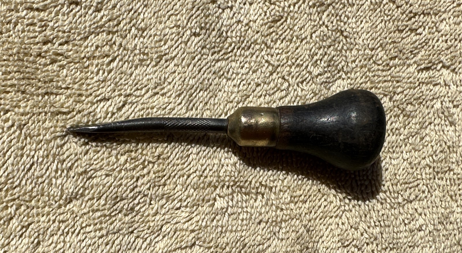 Vintage Small Mini 3.25″ Goodell Pratt Slotted Screwdriver Wood Handle USA Made