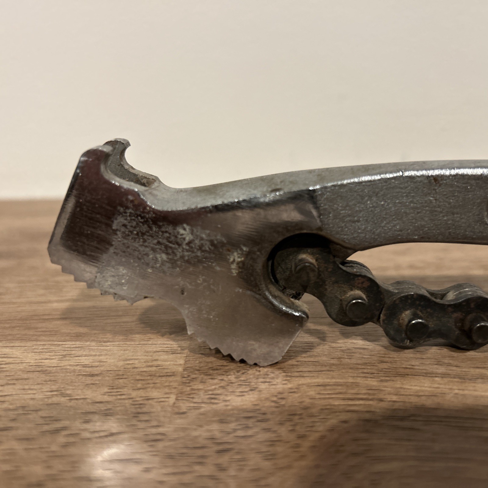 Diamond Tool & Horseshoe Co. CW12 12″ Chain Wrench vintage Diamalloy Duluth
