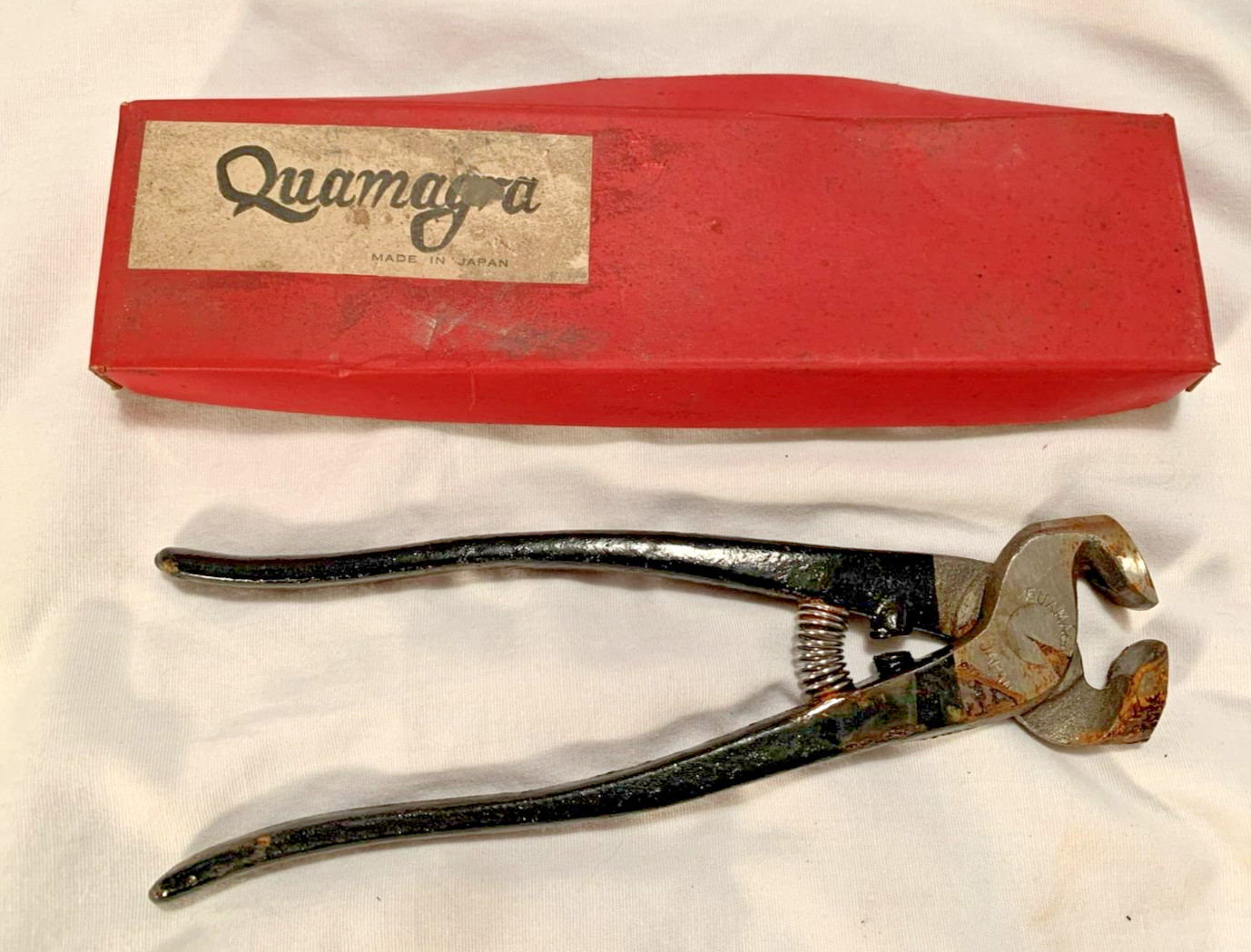 Vintage Quamagra Japan End Cutting Nippers Pliers w/ Black Coated Handles 8”