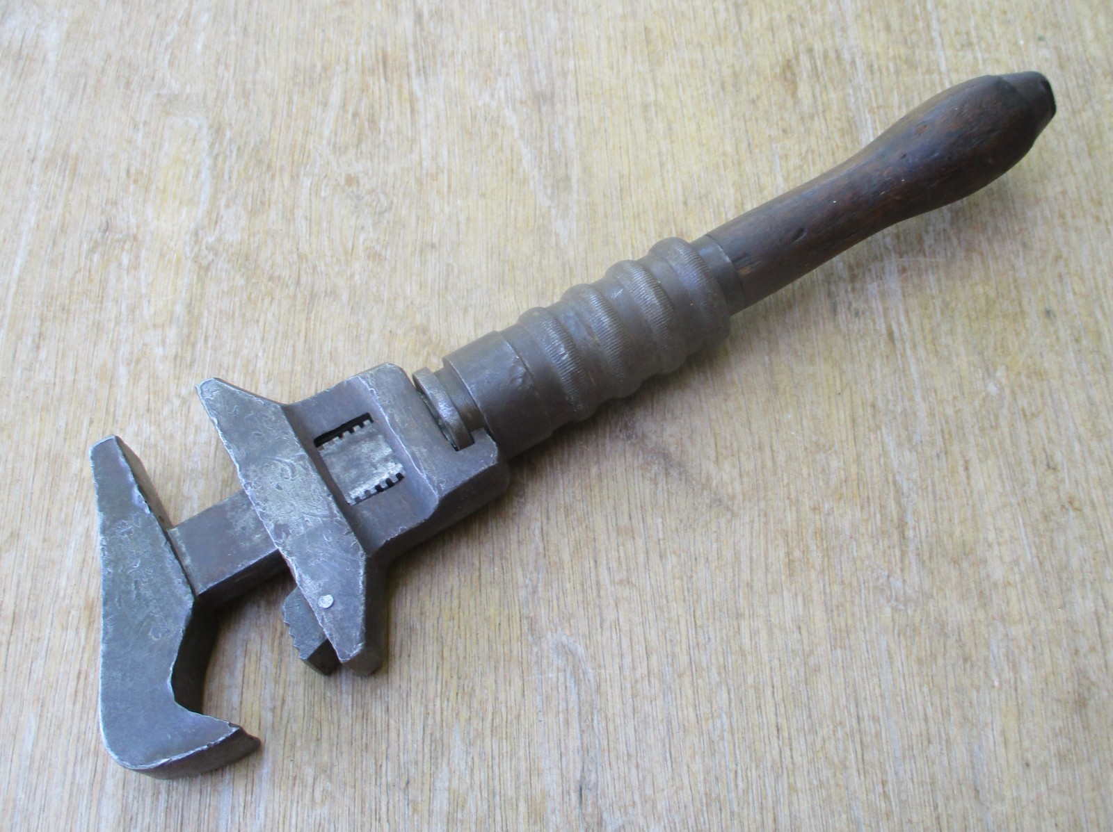 OLD BEMIS & CALL ADJUSTABLE MONKEY WRENCH MADE IN SPRINGFIELD, MASSACHUSETTS USA