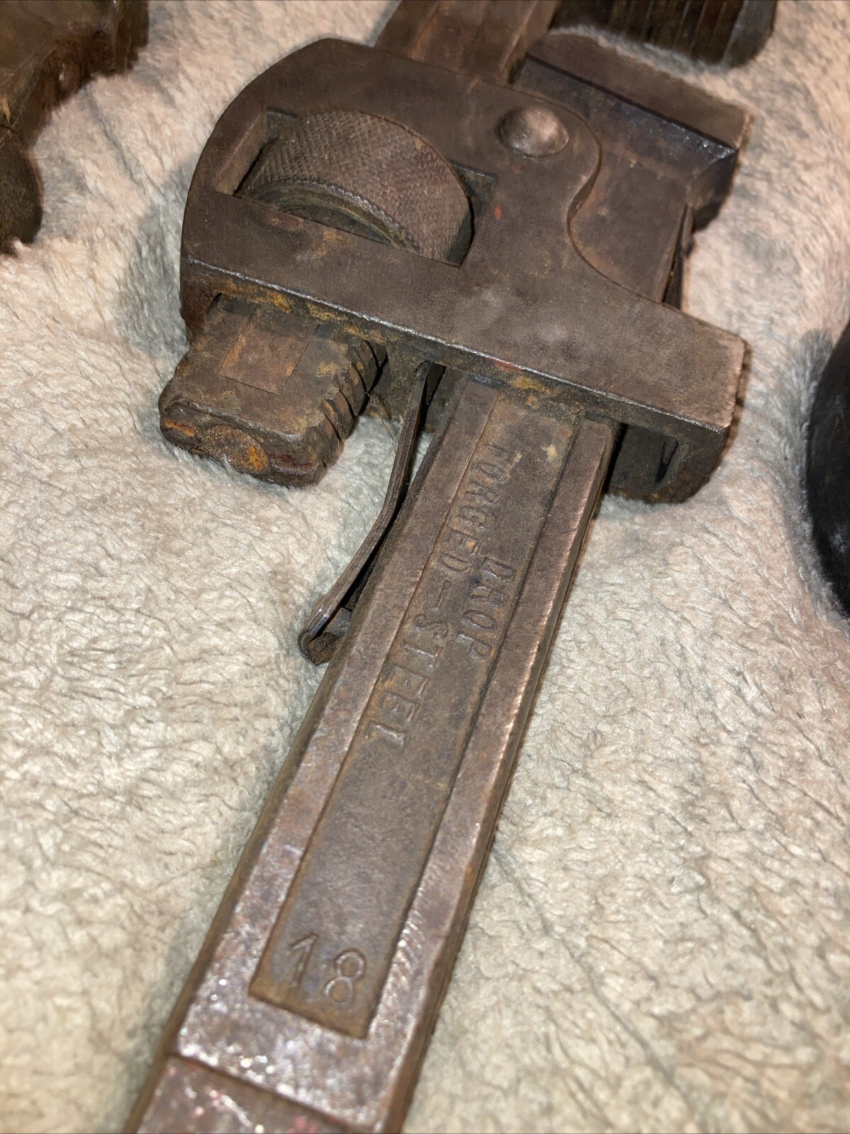(3)Vintage Pipe Wrenches-14″+18″Walworths+18″ SteelCraft Adjustable Heavy Duty