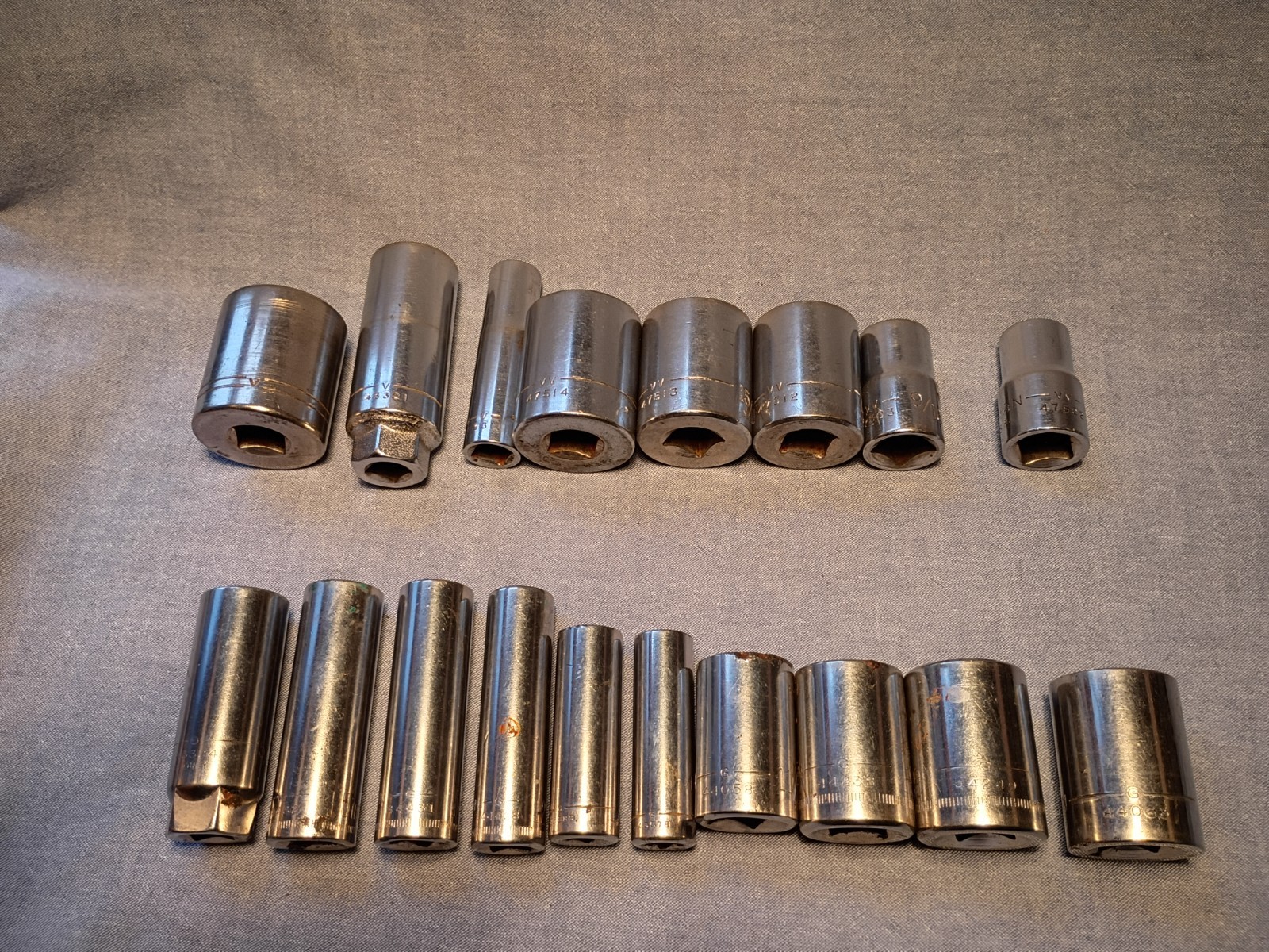 Vintage Craftsman Sockets -18 Assorted Sockets- V, VV & G Series USED