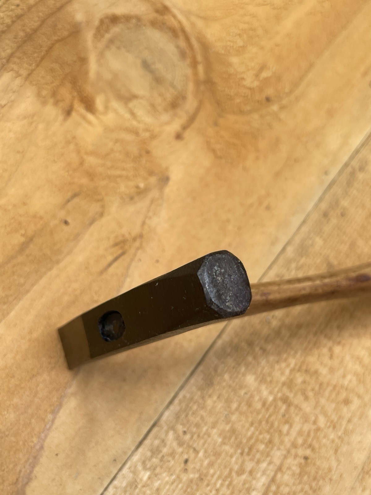 Vintage BELKNAP – BLUEGRASS Small Hammer Tack Peen Hammer Blue Grass