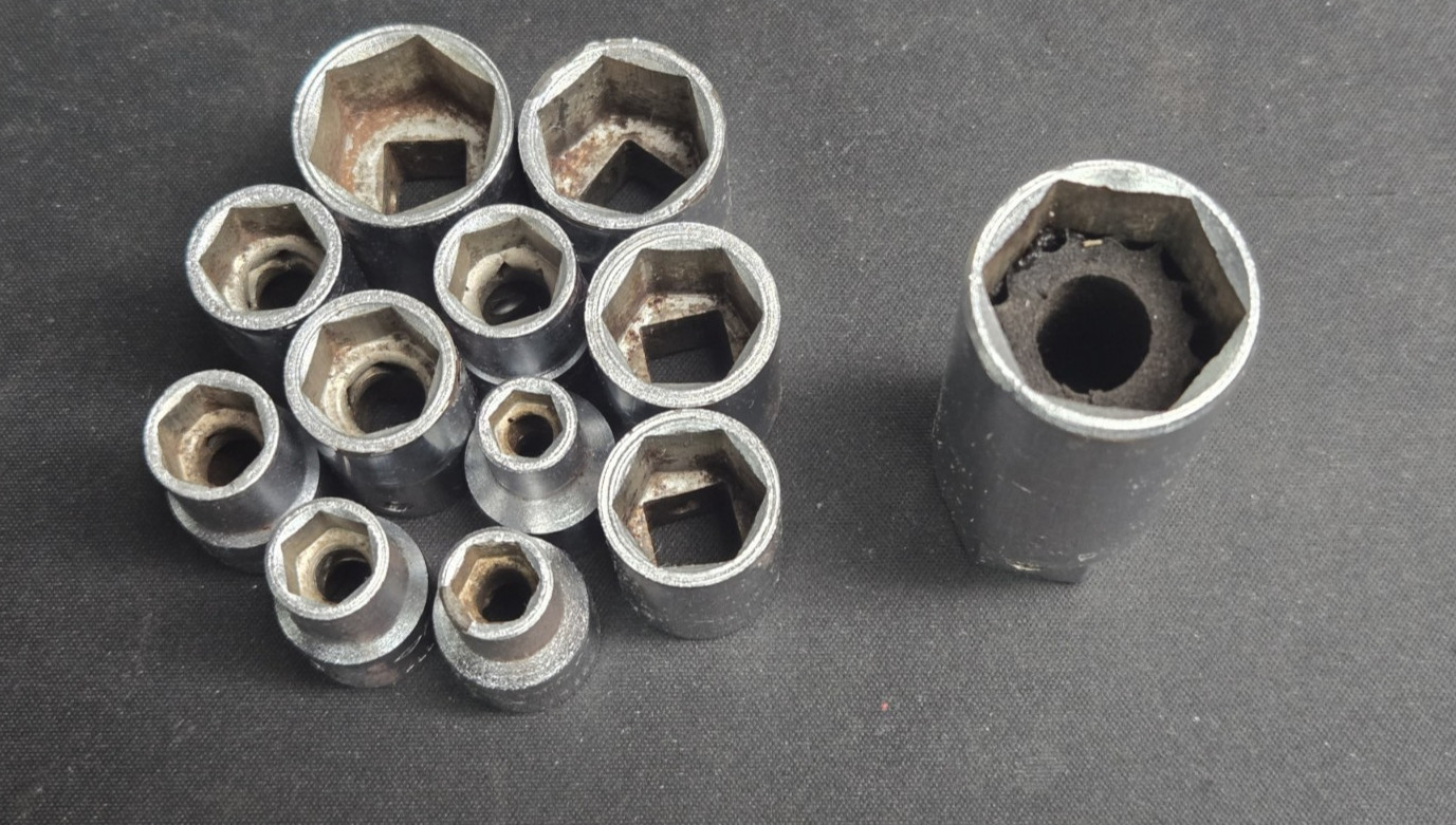 Vintage Powr-Kraft 16 pc. Metric Socket Set, 7-19, USA