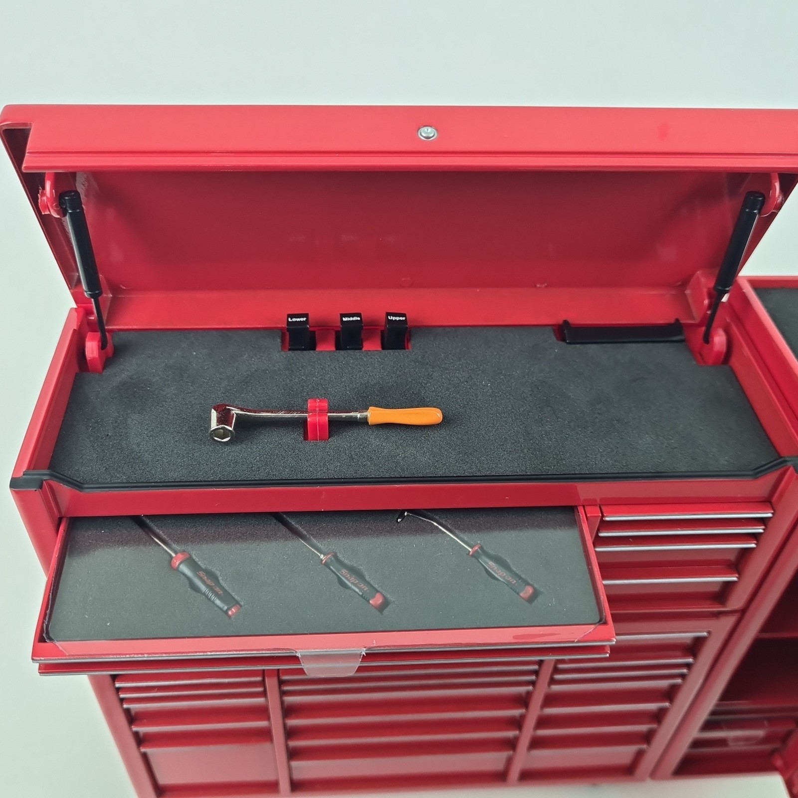 🚨 Snap-on Tools Roll Cab Tool Box Chest Bank Replica 1:8 Scale Die Cast KRA5319