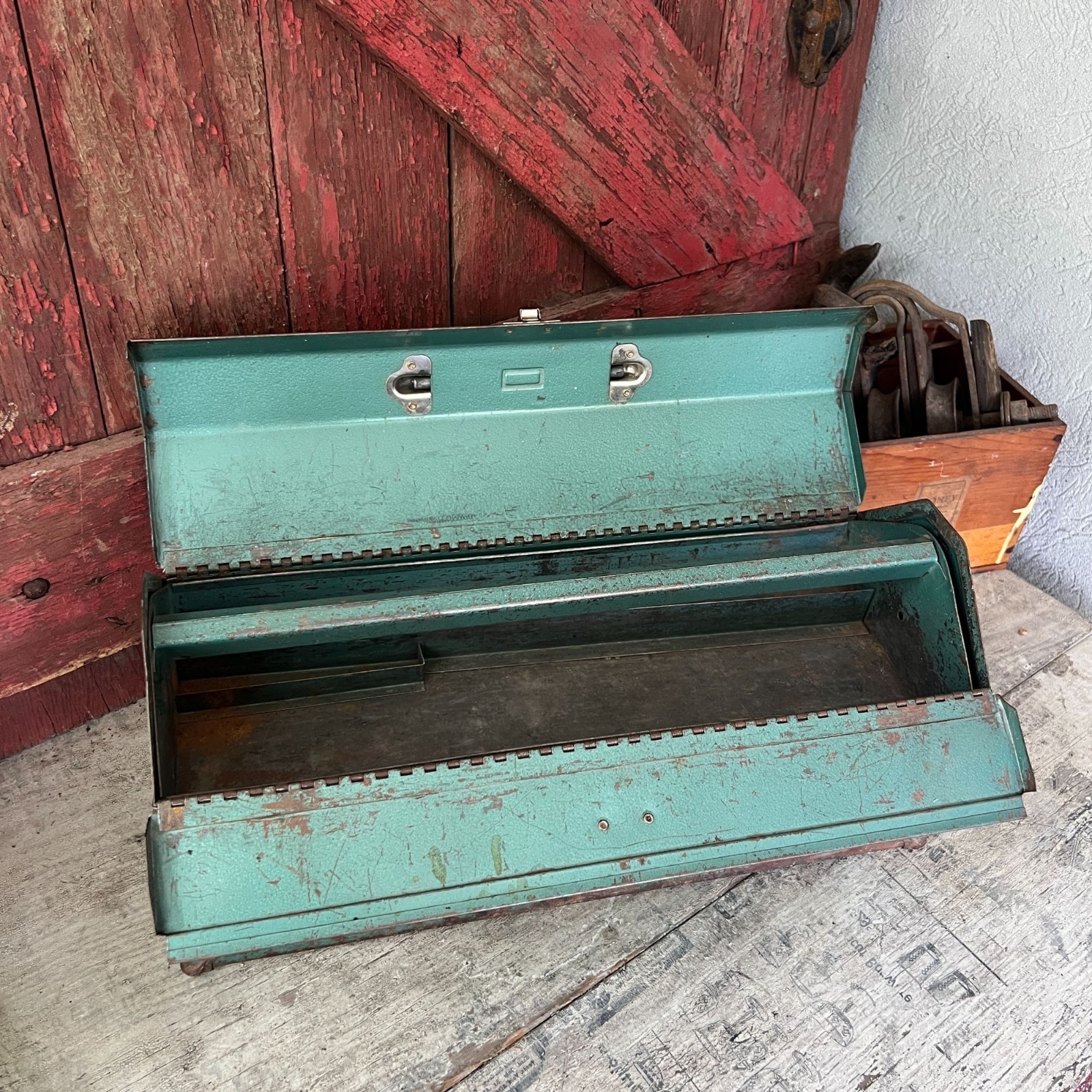 Vintage Waterloo Industrial Green Metal Toolbox Two-Tier Storage 19″