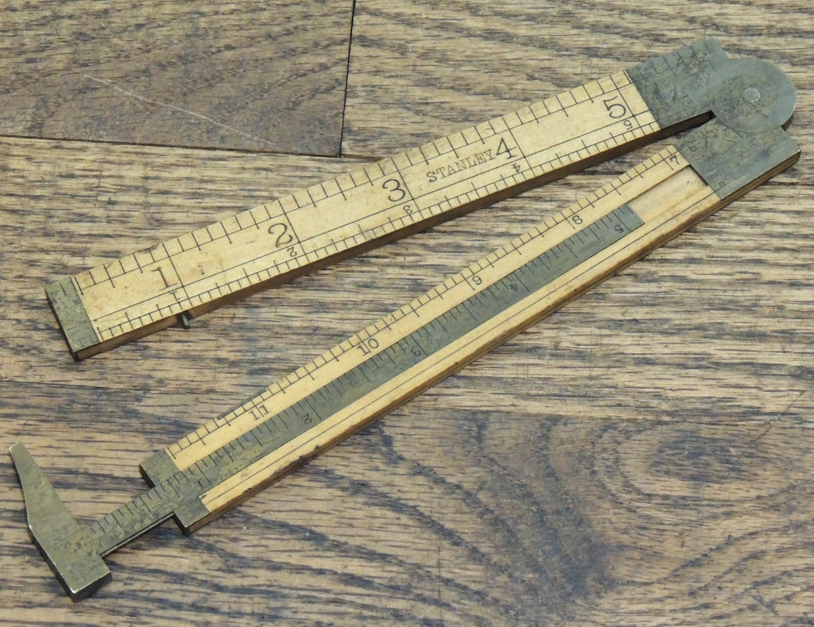 LITTLE USED STANLEY No. 36 ½ CARPENTER’S CALIPER RULE-ANTIQUE HAND TOOL