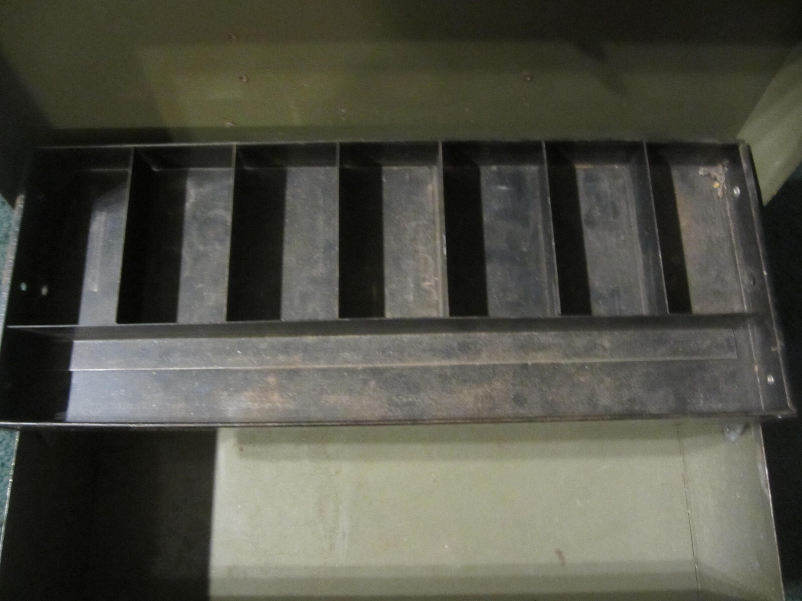 16X 8X 6″ Cole Parmer Chicago Illinois heavy duty trayed tool box,VTG,science